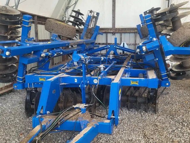 2017 Landoll 7431-20 Labour vertical
