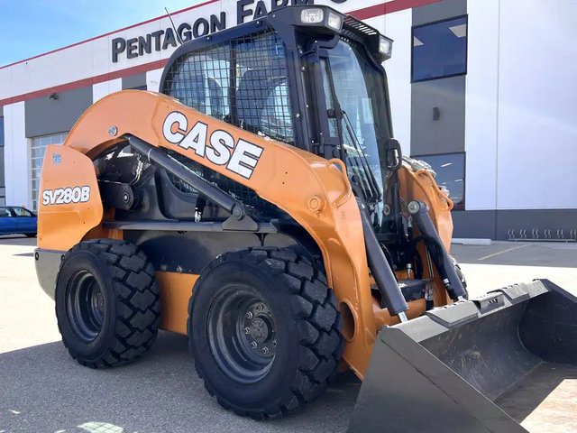 2018 Case SV280B chargeuse à direction à glissement