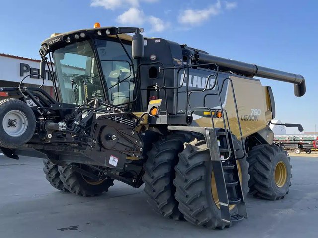 2013 CLAAS LEXION 760 Batteuse