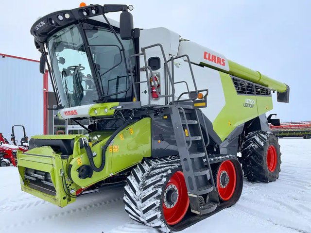 2022 CLAAS LEXION 8700TT Batteuse