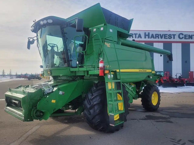 2009 John Deere T670 Batteuse