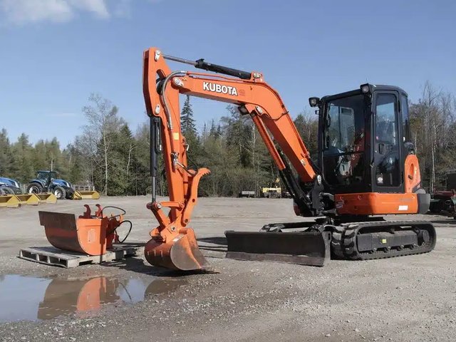 Kubota KX040-4 Excavatrice