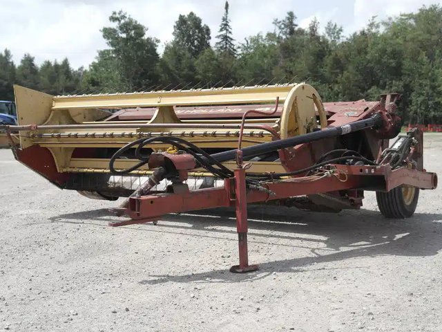 New Holland 488 Faucheuse-conditionneuse