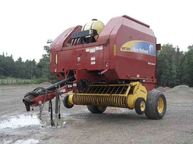 New Holland BR7060 Presse à Balle Ronde