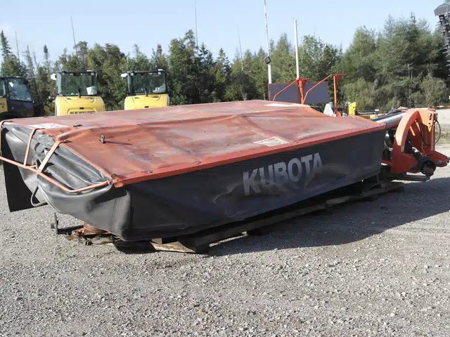 Kubota DM2028 Faucheuse à disques