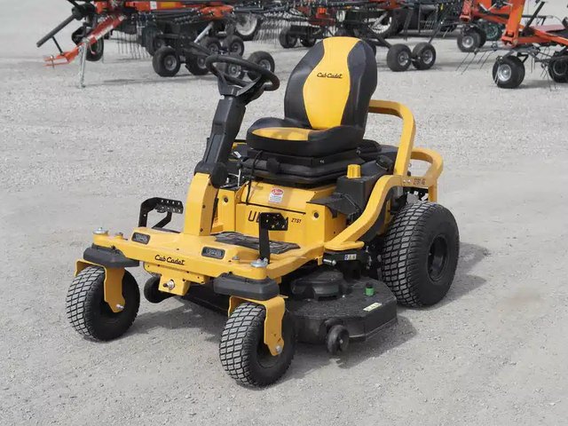 Cub Cadet ZTS1 46KHFAB Tondeuse à rayon de braquage zéro
