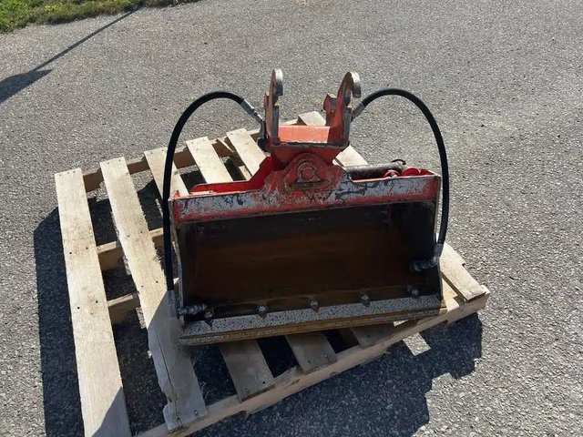 AMI 30" Tilt Godet (bucket)
