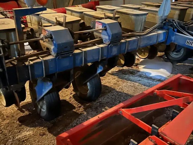 1999 Kinze 2000 Planteur