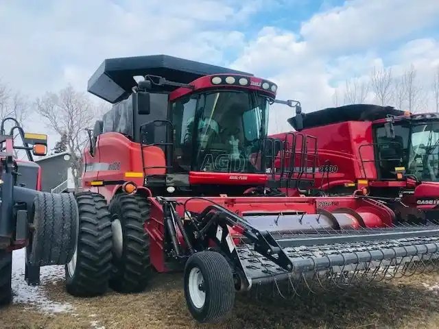 2006 Case IH 8010 Batteuse