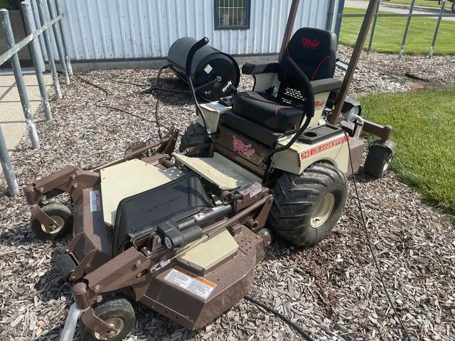 2023 Grasshopper 623 Tondeuse à rayon de braquage zéro