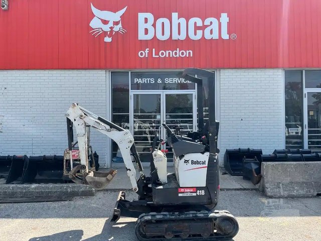 2017 Bobcat 418 Excavatrice