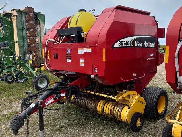 2003 New Holland BR740 Presse à Balle Ronde