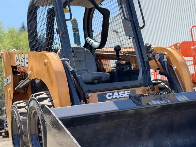 2020 Case SR130 chargeuse à direction à glissement
