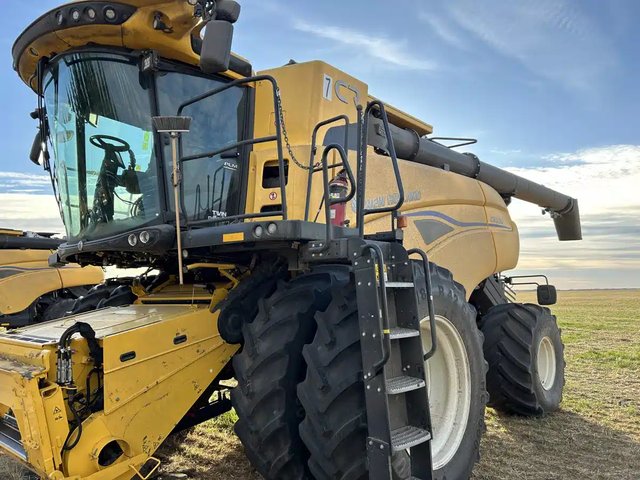 2024 New Holland CR9.90Z Batteuse