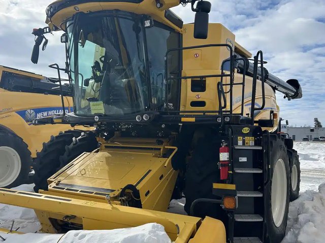 2024 New Holland CR9.90Z Batteuse