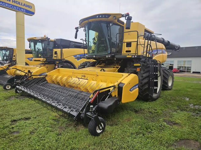 2023 New Holland CR9.90Z Batteuse
