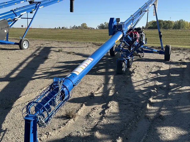 2023 Brandt 842 Vis à grain