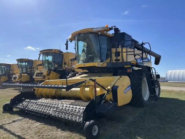 2014 New Holland CR9090Z Batteuse
