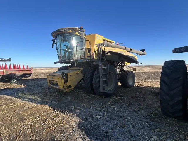 2025 New Holland CR9.90Z Batteuse