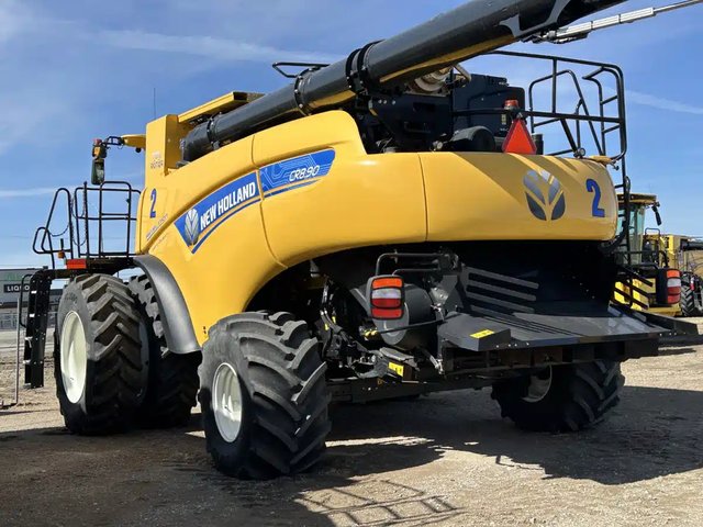 2023 New Holland CR8.90Z Batteuse