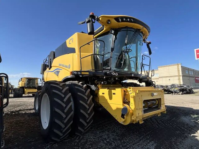 2024 New Holland CR8.90Z Batteuse