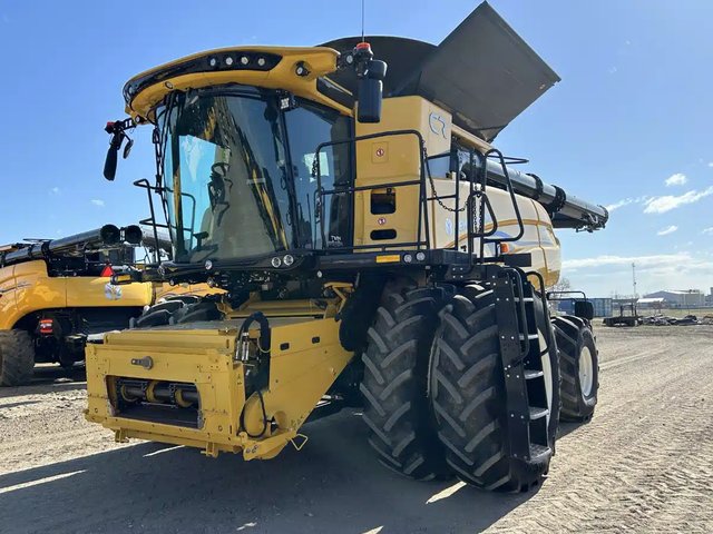2024 New Holland CR8.90Z Batteuse