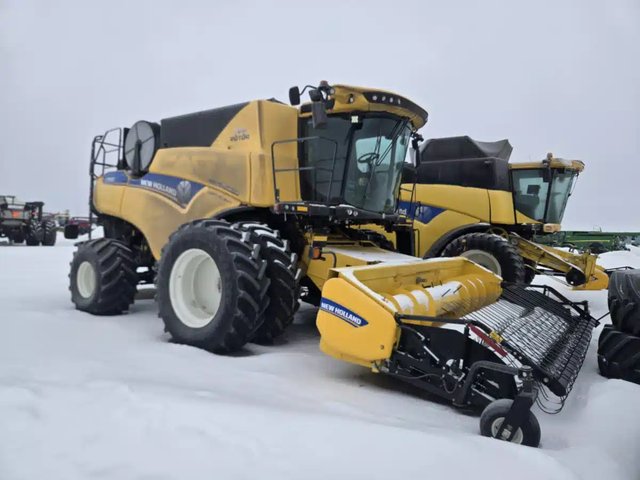 2023 New Holland CR9.90Z Batteuse