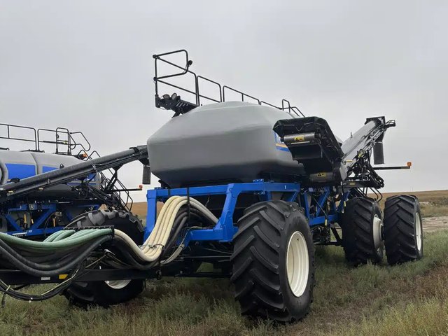 2016 New Holland P4950 Remorque pneumatique
