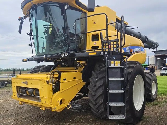 2023 New Holland CR9.90Z Batteuse