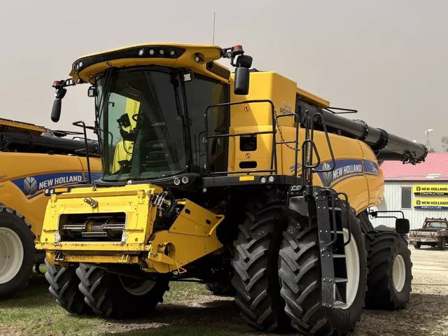 2023 New Holland CR9.90Z Batteuse