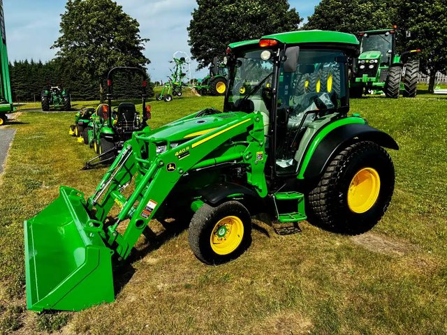 2019 John Deere 4066R Tracteur