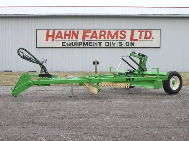 HFL 960 Niveleuse