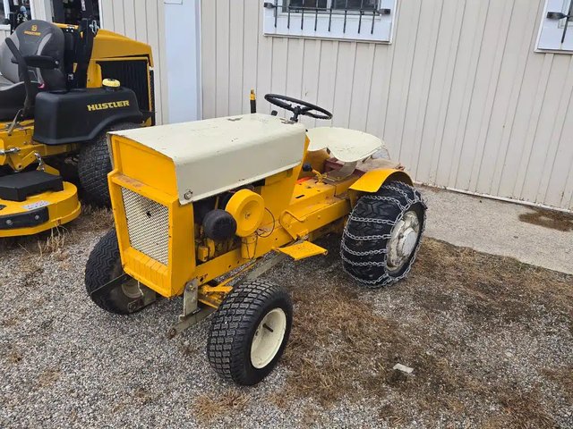 Cub Cadet Tracteur à pelouse