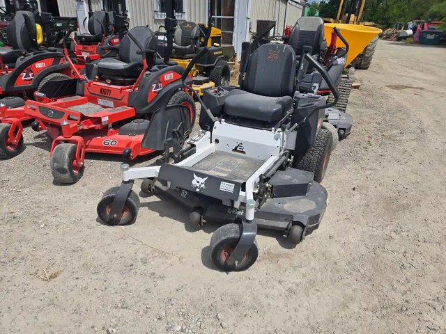 Bobcat ZT2000 Tondeuse à rayon de braquage zéro