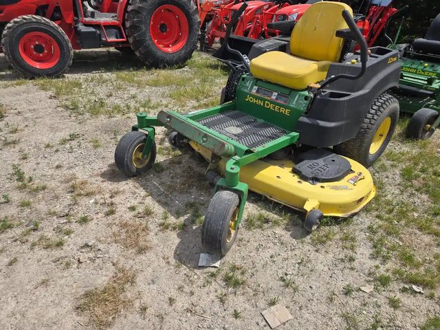 John Deere EZ Trak Tondeuse à rayon de braquage zéro