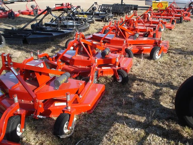 Buhler Farm King Tondeuse de finition