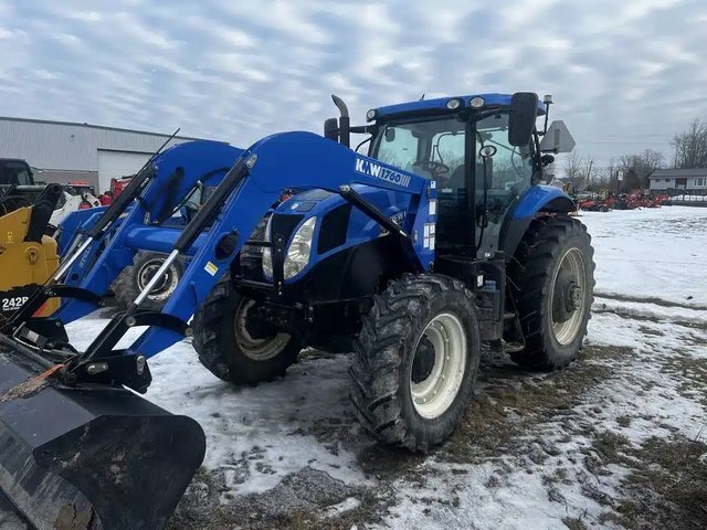 2014 New Holland T7.210 Tracteur