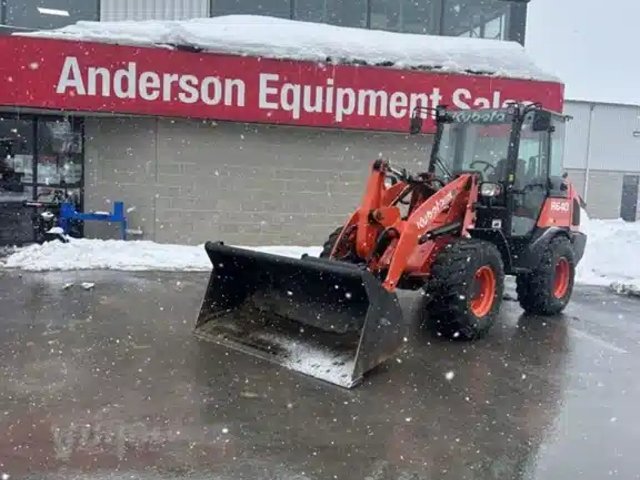 2022 Kubota R640 Chargeur sur roues