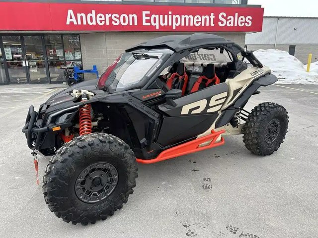2023 Can-Am Maverick X3 RS Turbo RR Desert Tan & Carbon Black VTT