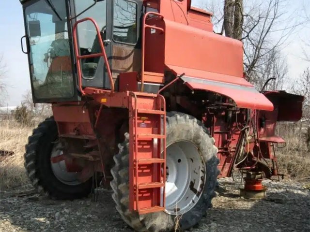 Case IH 1660 Batteuse