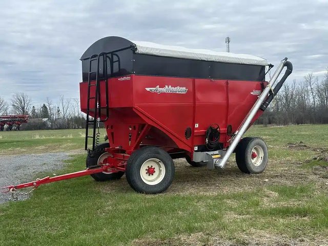 2023 AgriMaster A 600 Boîte de gravité
