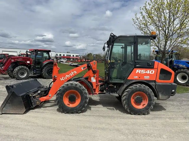 2023 Kubota R540 Chargeur sur roues