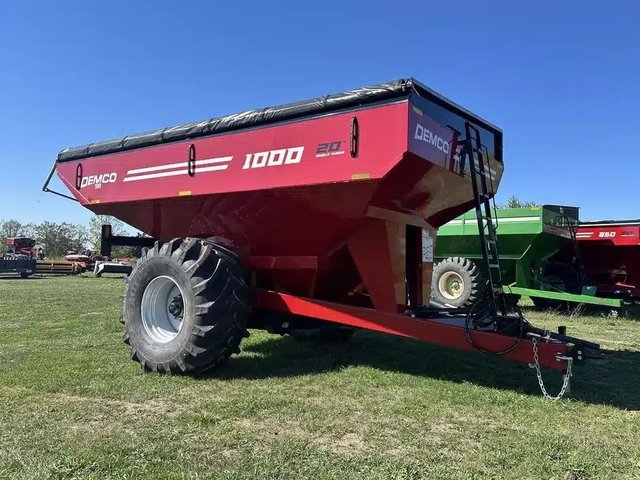 2025 Demco 1000 Chariot à Grain