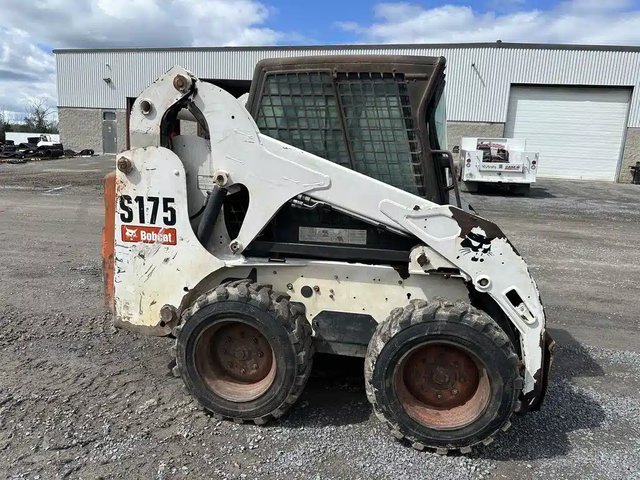 2008 Bobcat S175 chargeuse à direction à glissement