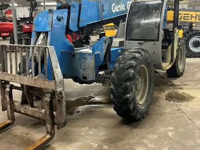 2007 Genie GTH-844 Chargeur télescopique