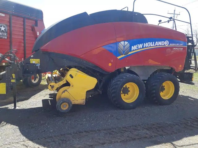2015 New Holland BIG BALER 330R Presse à Balle Carrée/Large