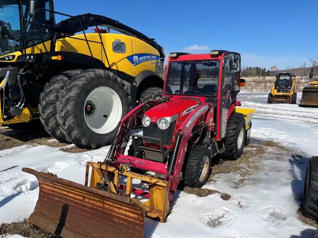 2019 Massey Ferguson 1734E Tracteur