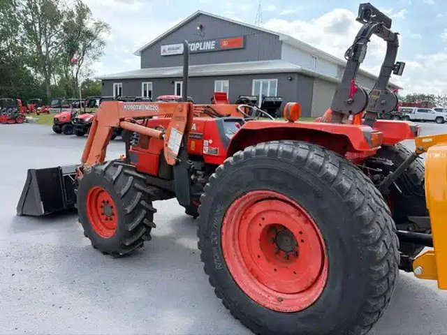2006 Kubota M6800 Tracteur