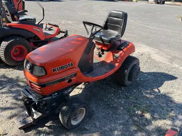 2006 Kubota G2460G Tracteur à pelouse