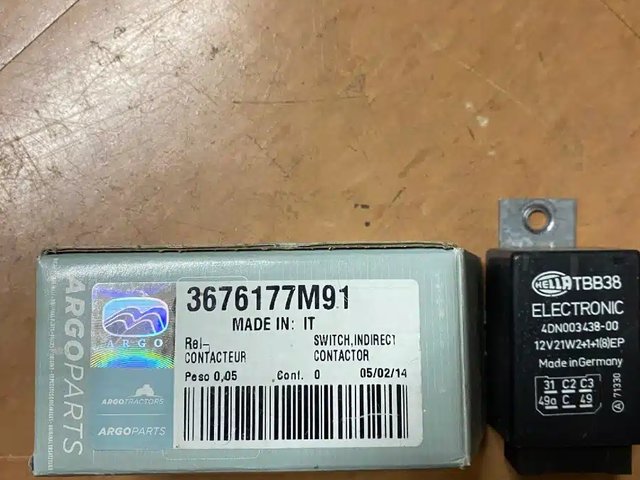 McCormick Switch 3676177M91 pièces - neuves et usagées